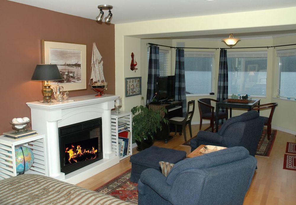 At The Shore Bed And Breakfast Sechelt Buitenkant foto