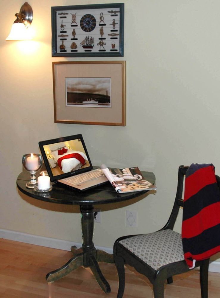 At The Shore Bed And Breakfast Sechelt Buitenkant foto